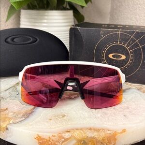 Oakley Sutro PRIZM Road Shield Sunglasses | White Frame Pink Lens | With Case